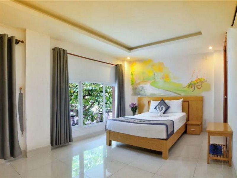 U And Me Hotel Tan Phong Экстерьер фото